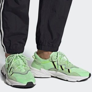 adidas ozweego glow green